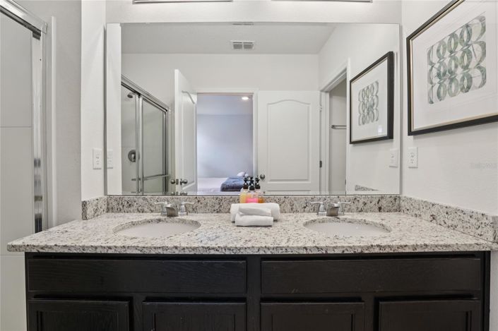 Image No.42-7 Bed House for sale