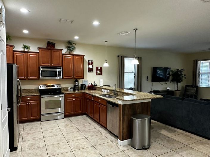 Image No.16-7 Bed House for sale