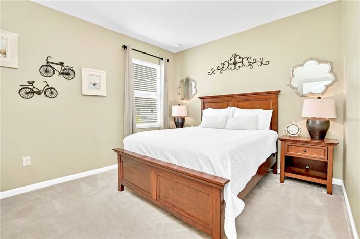 Image No.9-8 Bed House for sale