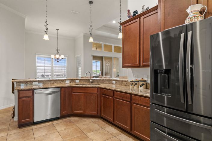 Image No.14-4 Bed House for sale