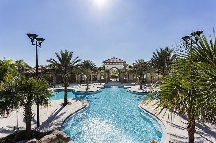 Image No.19-7 Bed House for sale