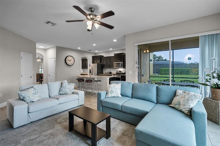 Image No.7-7 Bed House for sale