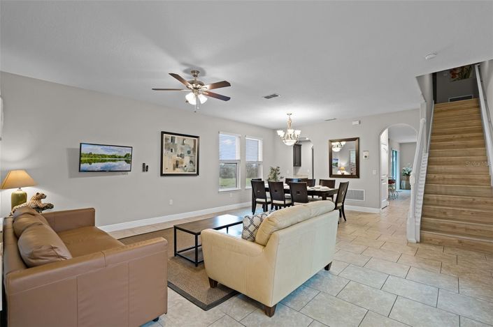 Image No.9-7 Bed House for sale