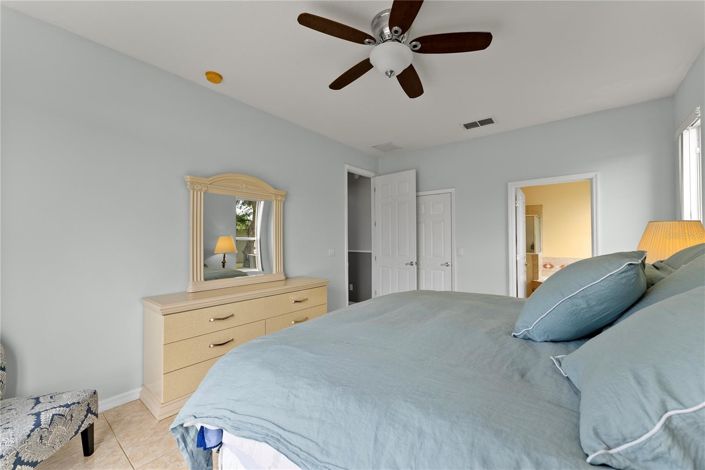 Image No.20-6 Bed House for sale