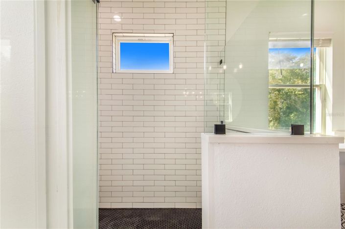 Image No.31-3 Bed House for sale