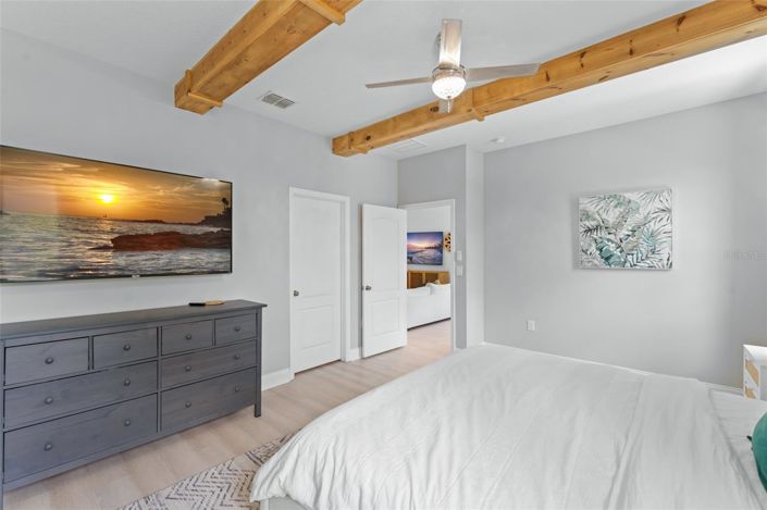 Image No.26-4 Bed House for sale