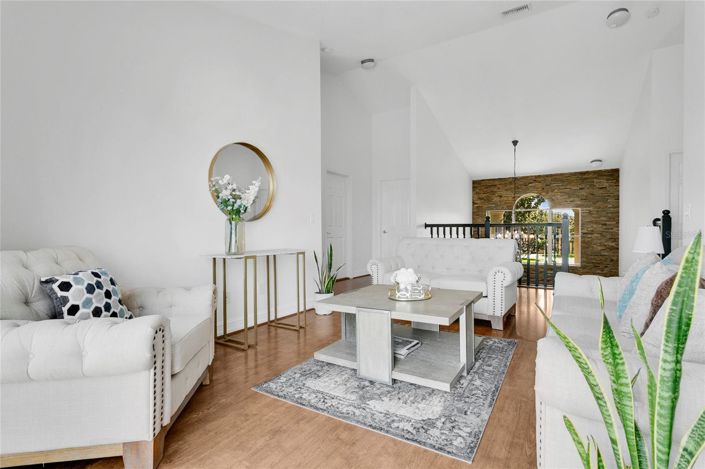 Image No.16-5 Bed House for sale