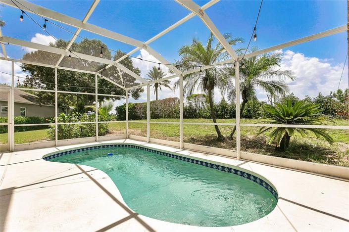 Image No.27-5 Bed House for sale