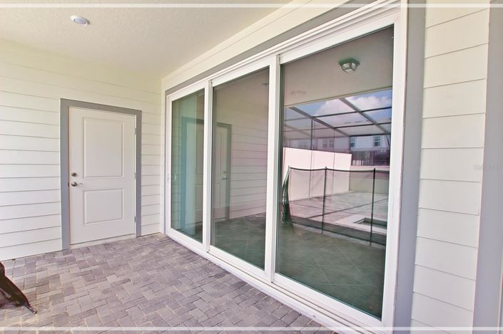 Image No.9-5 Bed Townhouse for sale