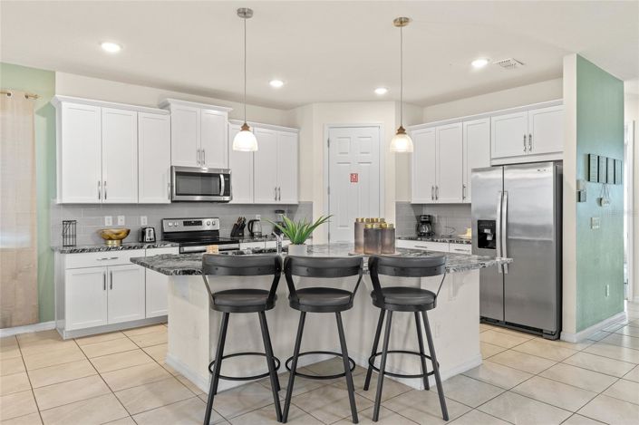 Image No.10-7 Bed House for sale