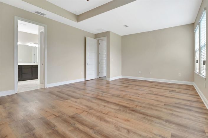 Image No.17-4 Bed House for sale