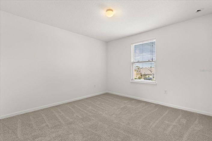 Image No.18-4 Bed House for sale