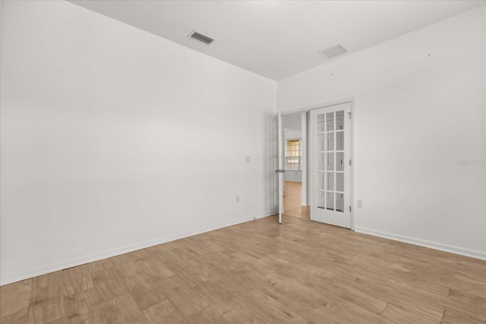 Image No.27-4 Bed House for sale