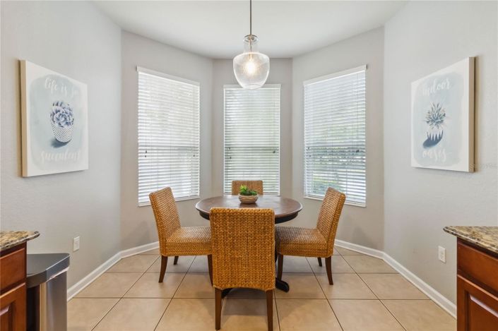 Image No.10-5 Bed House for sale