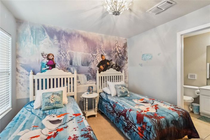 Image No.32-5 Bed House for sale