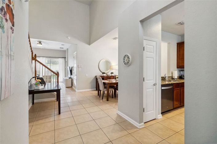 Image No.4-5 Bed House for sale