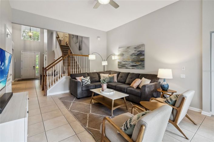 Image No.6-5 Bed House for sale