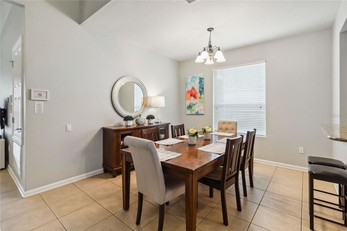 Image No.7-5 Bed House for sale