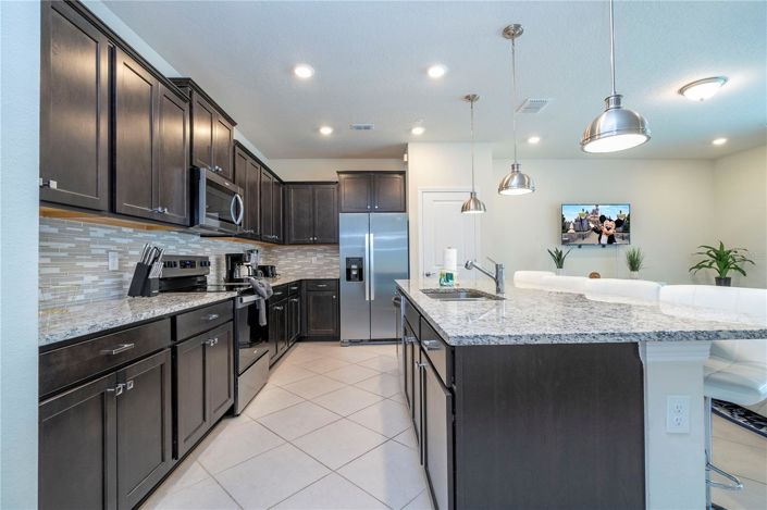 Image No.22-5 Bed Townhouse for sale