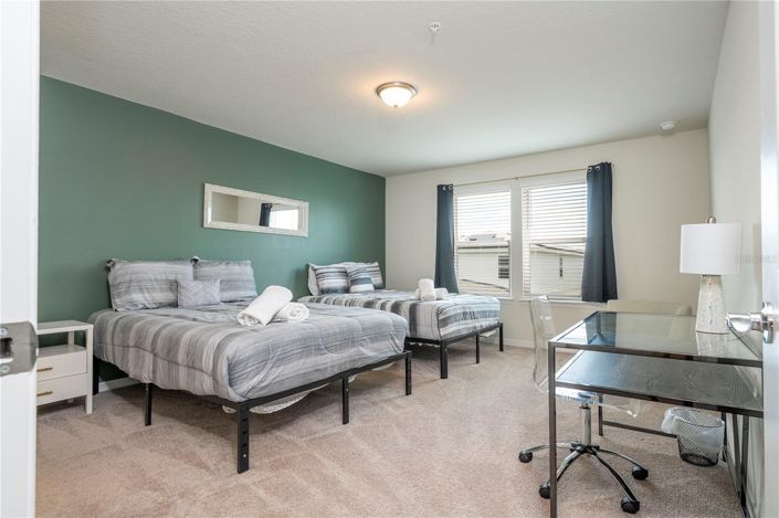 Image No.32-5 Bed Townhouse for sale