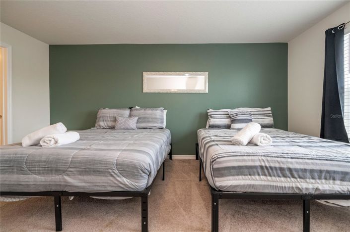 Image No.48-5 Bed Townhouse for sale