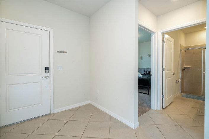 Image No.56-5 Bed Townhouse for sale