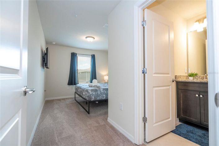 Image No.62-5 Bed Townhouse for sale