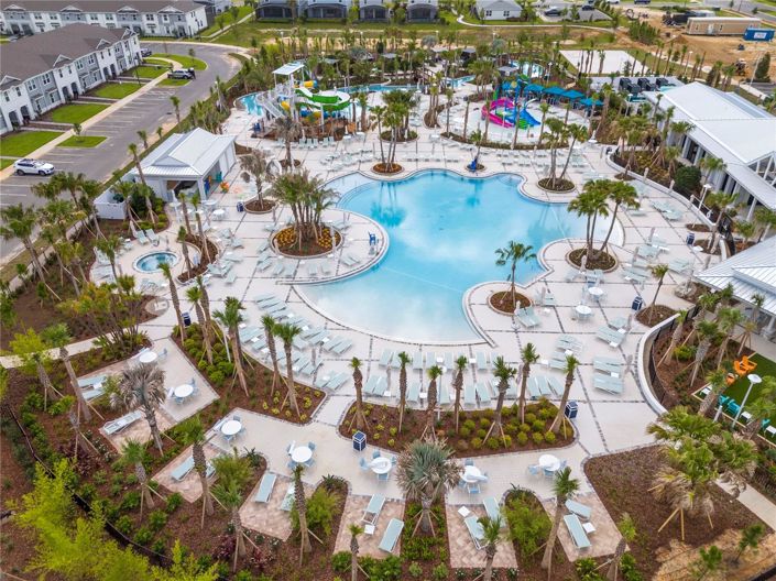 Image No.75-5 Bed Townhouse for sale