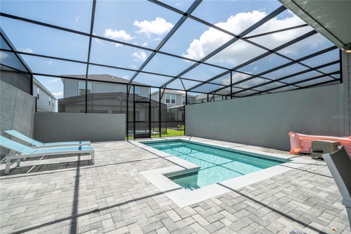 Image No.88-5 Bed Townhouse for sale