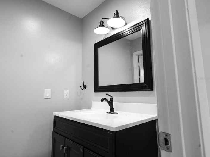 Image No.19-4 Bed House for sale