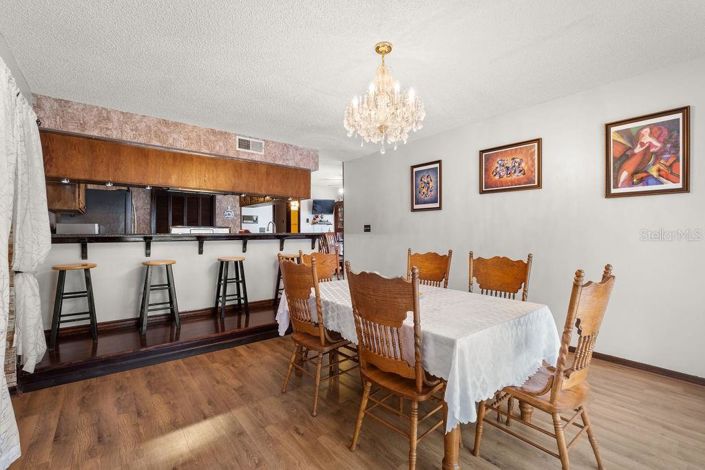 Image No.25-5 Bed House for sale