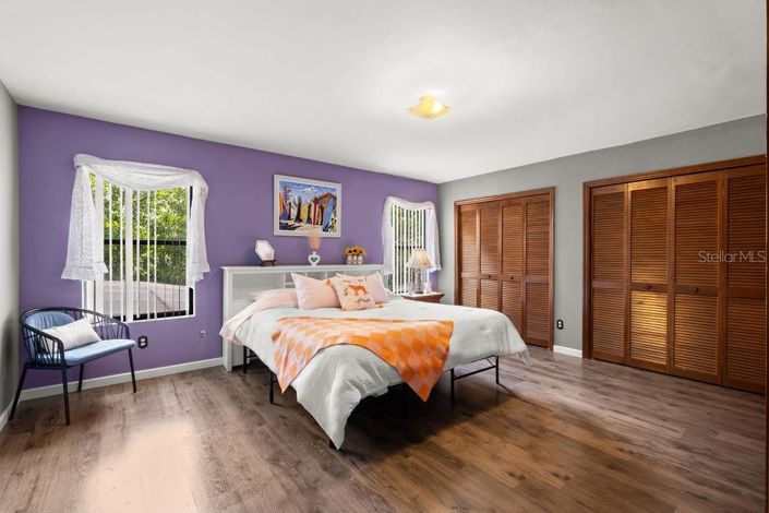 Image No.36-5 Bed House for sale