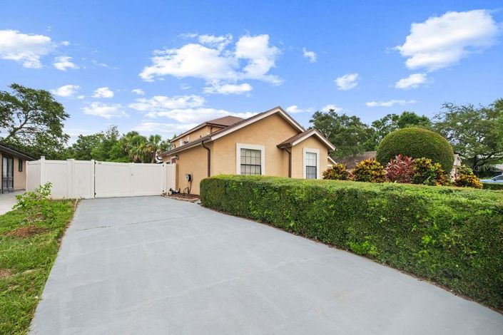 Image No.52-5 Bed House for sale