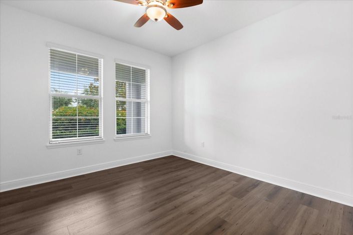 Image No.25-4 Bed House for sale