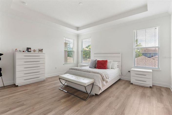 Image No.19-4 Bed House for sale