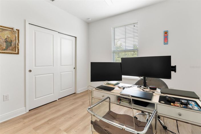 Image No.28-4 Bed House for sale