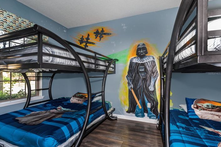 Image No.25-9 Bed House for sale