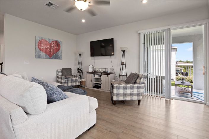 Image No.17-5 Bed House for sale