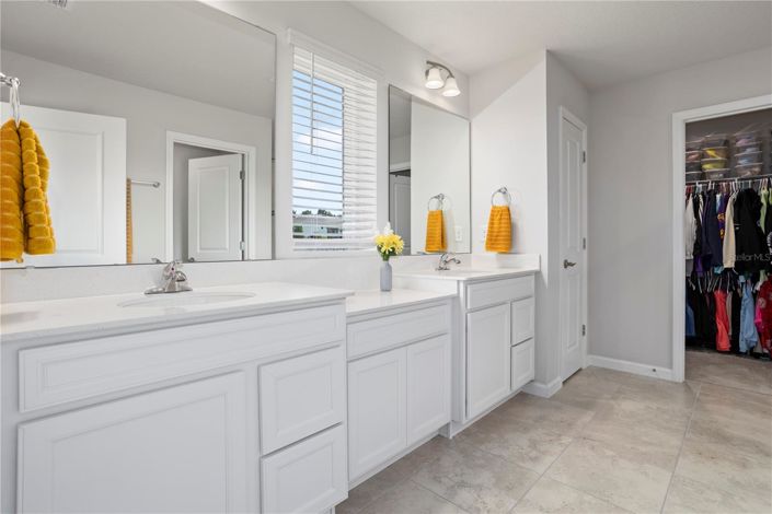 Image No.30-5 Bed House for sale