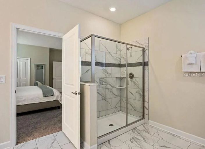 Image No.14-8 Bed House for sale