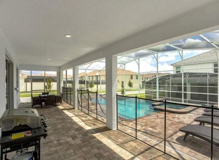 Image No.22-8 Bed House for sale