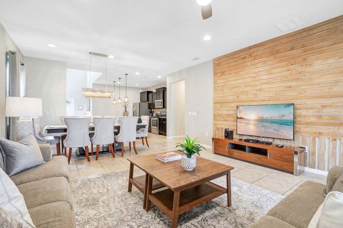 Image No.4-6 Bed House for sale