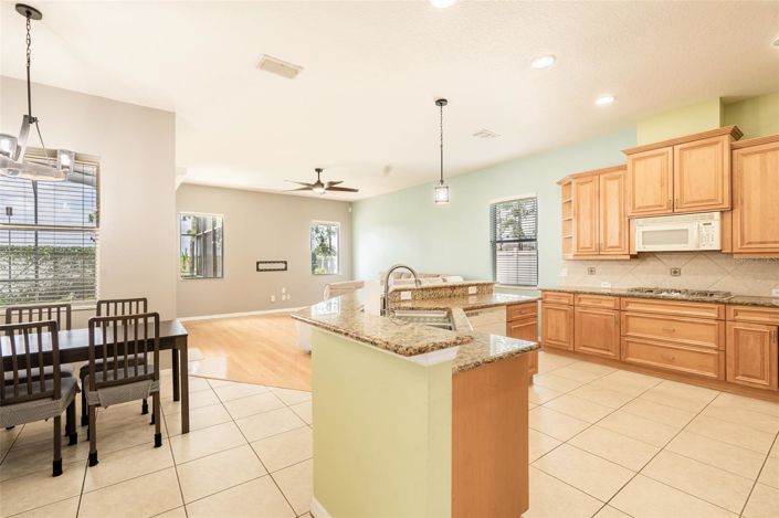 Image No.11-4 Bed House for sale