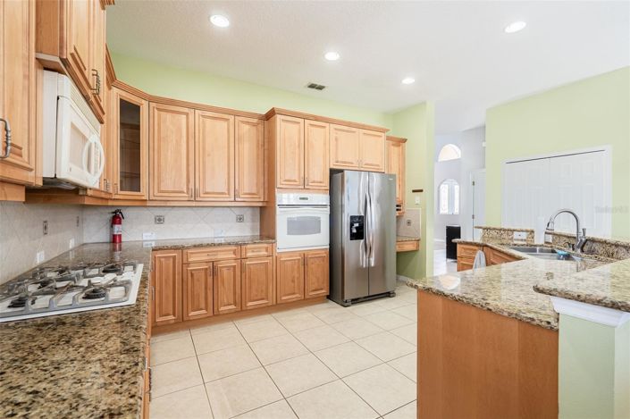 Image No.12-4 Bed House for sale