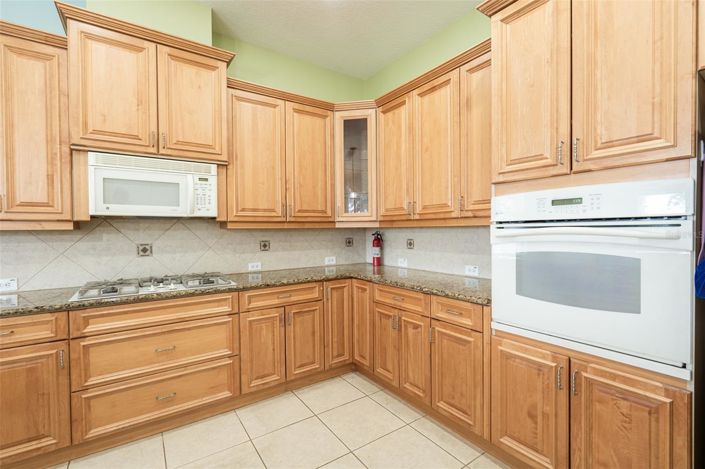 Image No.15-4 Bed House for sale