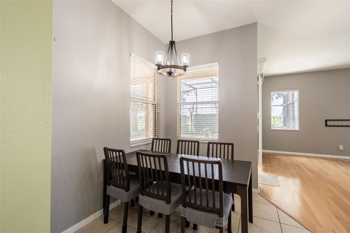 Image No.20-4 Bed House for sale