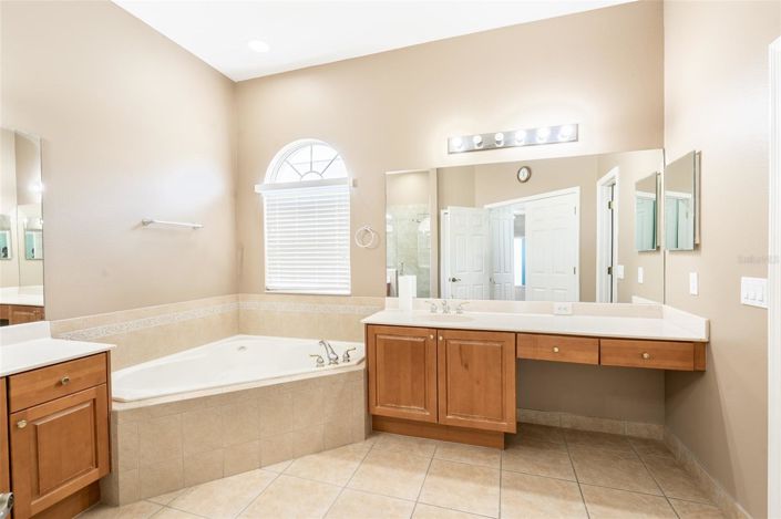 Image No.27-4 Bed House for sale