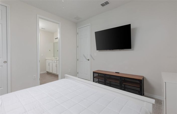 Image No.16-5 Bed House for sale