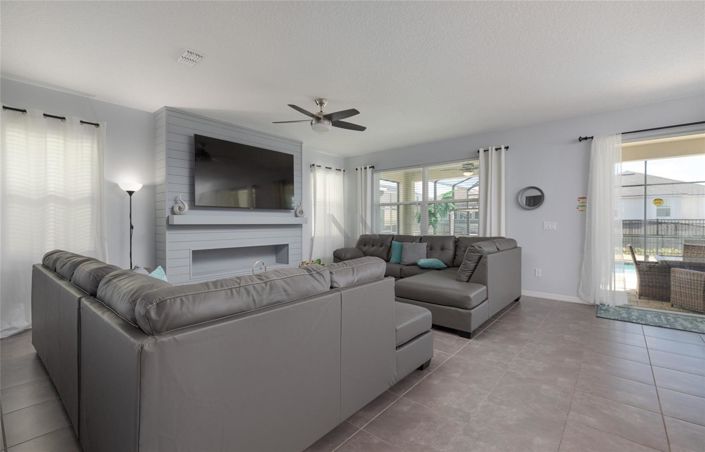 Image No.3-5 Bed House for sale