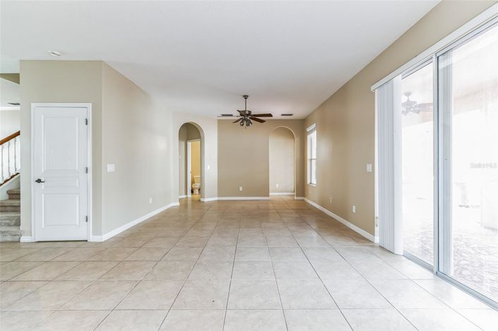 Image No.12-4 Bed House for sale